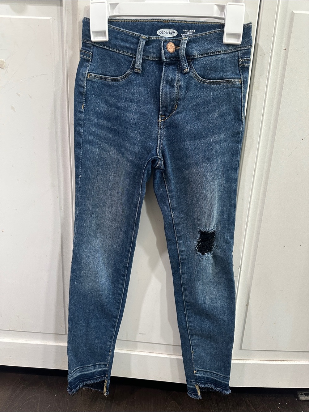 Old Navy Dark Blue Skinny Jeans with Distressed Knee